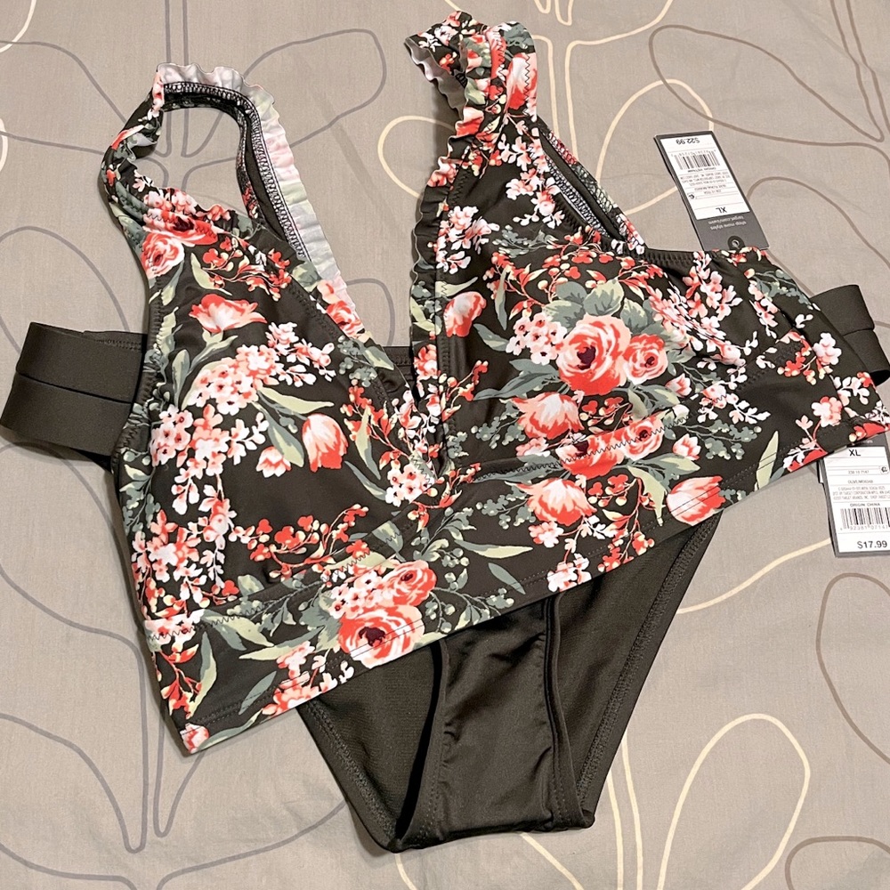 NWT Mossimo floral bikini set